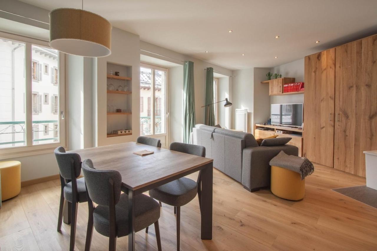 Les Aiguilles- Town Centre Luxury 2 Bedroom Apartment Шамони Экстерьер фото